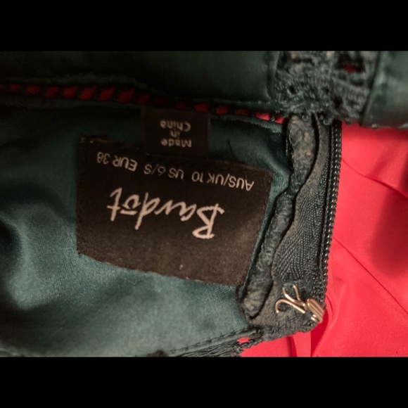 Emerald Green Dress - Picture 4 of 5